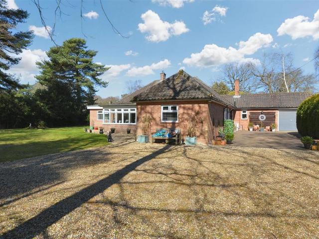 Bungalow for sale in Comers, Norfolk