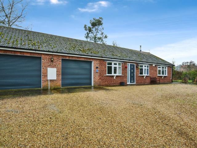 Bungalow for sale in Belleau, Lincolnshire