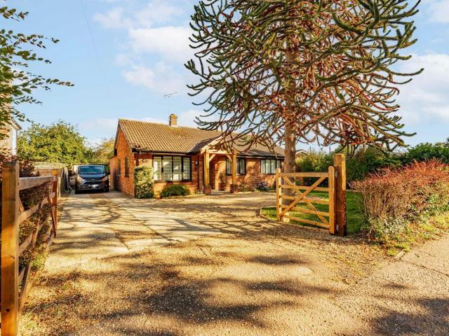 Bungalow for sale in West End, Breckland