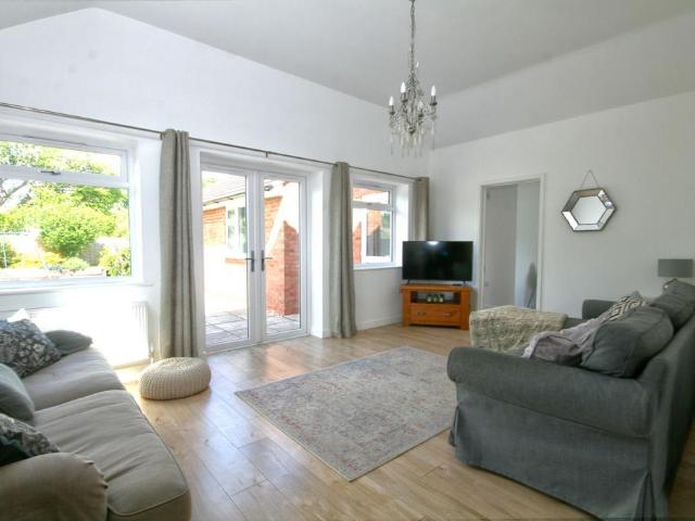 Bungalow for sale in Berrick Salome, Oxfordshire