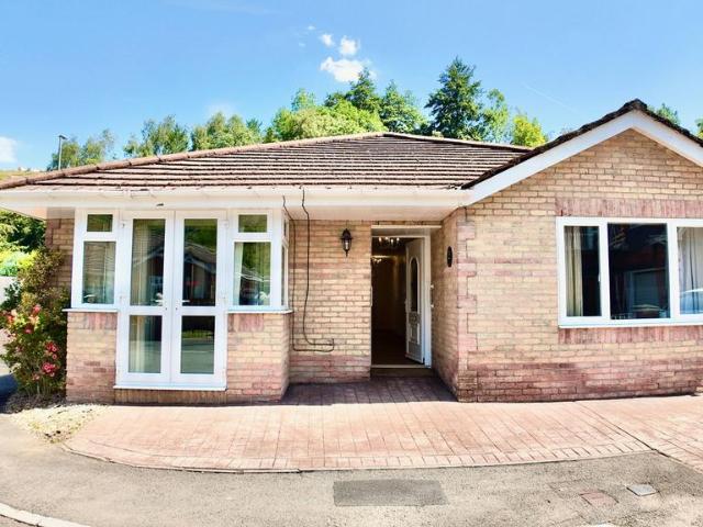 Bungalow for sale in Tir-Phil, New Tredegar