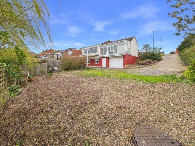 Bungalow for sale in Gedling