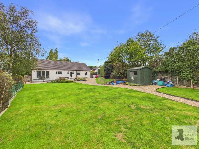 Bungalow for sale in Felindre, Drefach