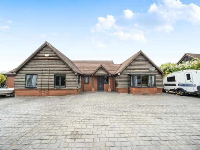 Bungalow for sale in Kingston Bagpuize with Southmoor, Dromore