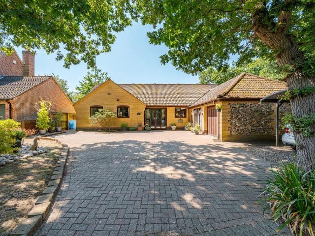Bungalow for sale in Chedburgh, Suffolk