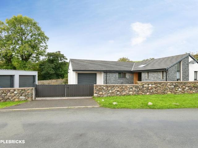 Bungalow for sale in Strands, The Green