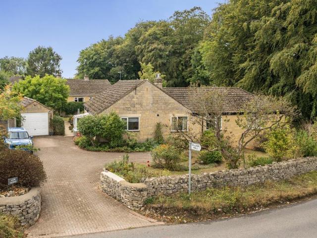 Bungalow for sale in Eastcombe, Stroud