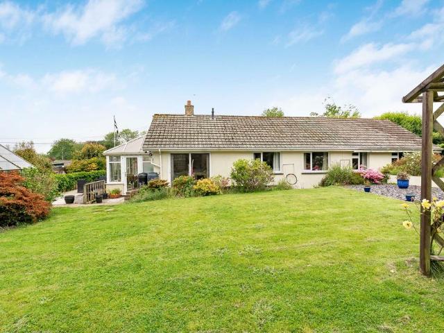 Bungalow for sale in St. Mewan, Sticker
