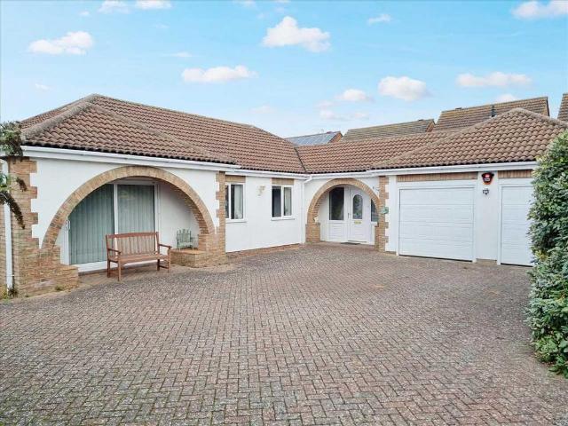 Bungalow for sale in Sleaford, North Kesteven