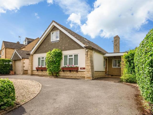 Bungalow for sale in Honington, Alderminster