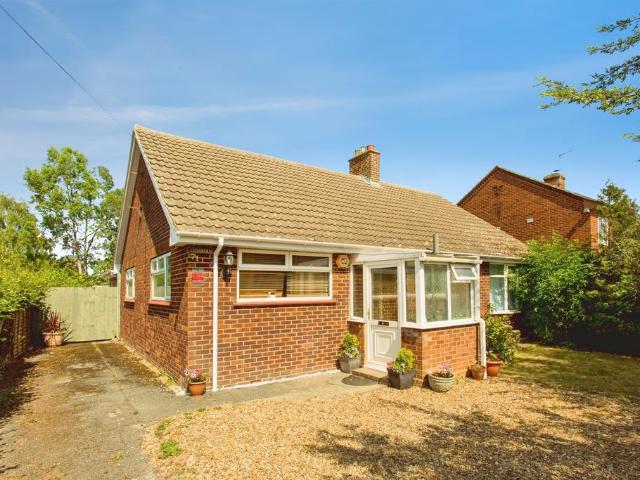 Bungalow for sale in Oakington and Westwick, Arrington