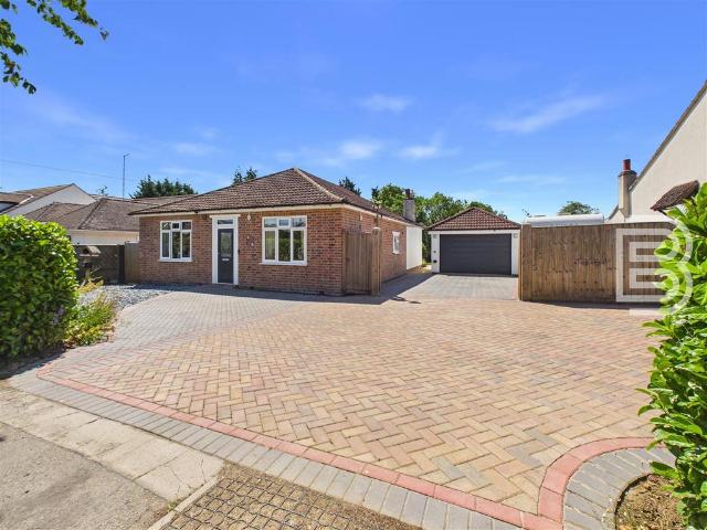 Bungalow for sale in Houlton, New Bilton