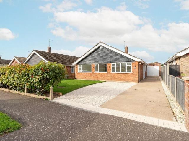 Bungalow for sale in Stokesby, Norfolk