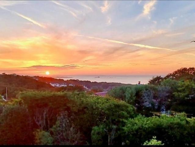 Bungalow for sale in Alderney