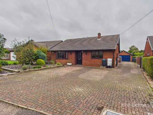 Bungalow for sale in Overseal, South Derbyshire