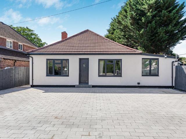 Bungalow for sale in Berrick Salome, Oxfordshire