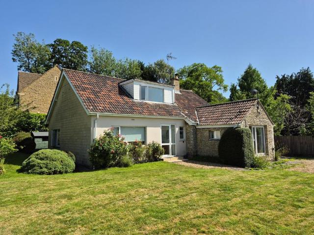 Bungalow for sale in Little Sodbury, South Gloucestershire