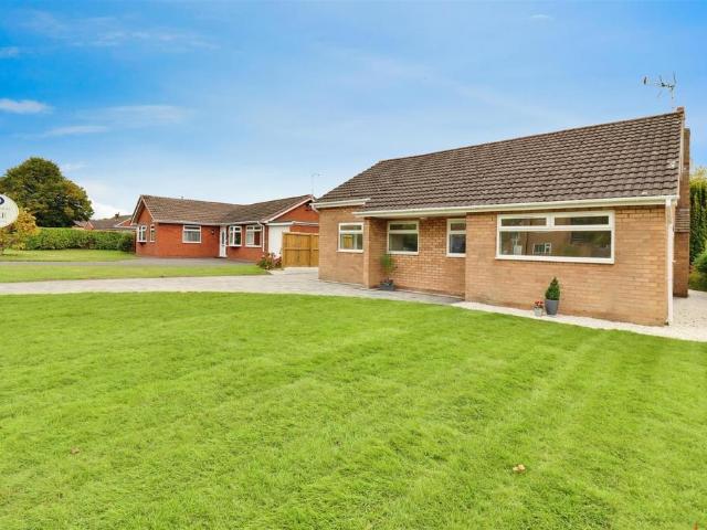 Bungalow for sale in Sandbach Heath, Sandbach