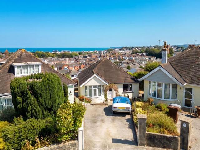 Bungalow for sale in Oldway, Livermead