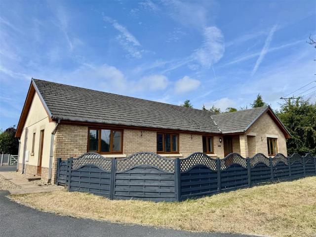 Bungalow for sale in Gorslas
