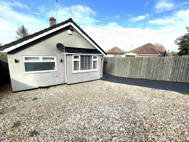 Bungalow for sale in Grantham, Barholm