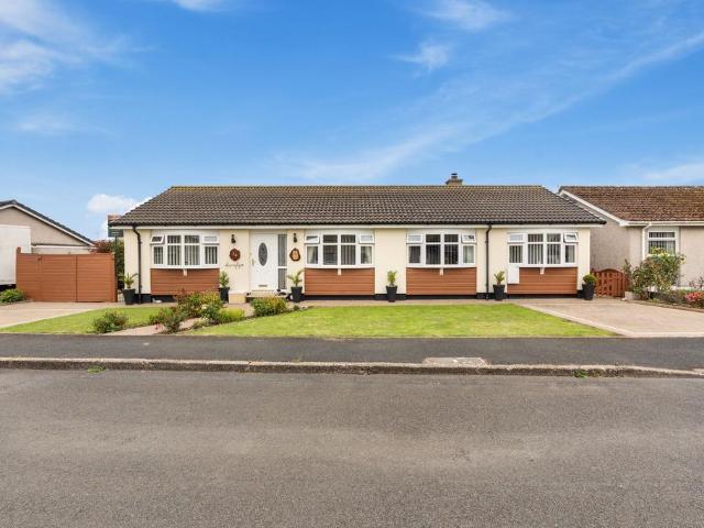 Bungalow for sale