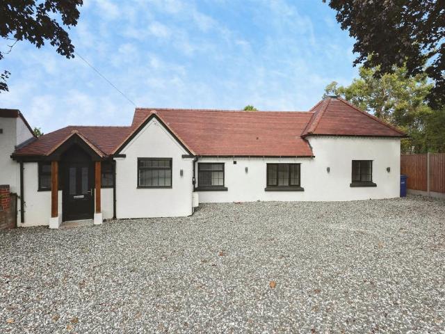 Bungalow for sale in Stourbridge, Dudley