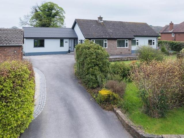 Bungalow for sale in Alvanley, Two Mills