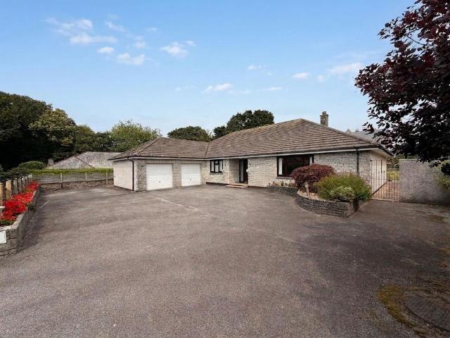Bungalow for sale in Penponds, Roseworthy