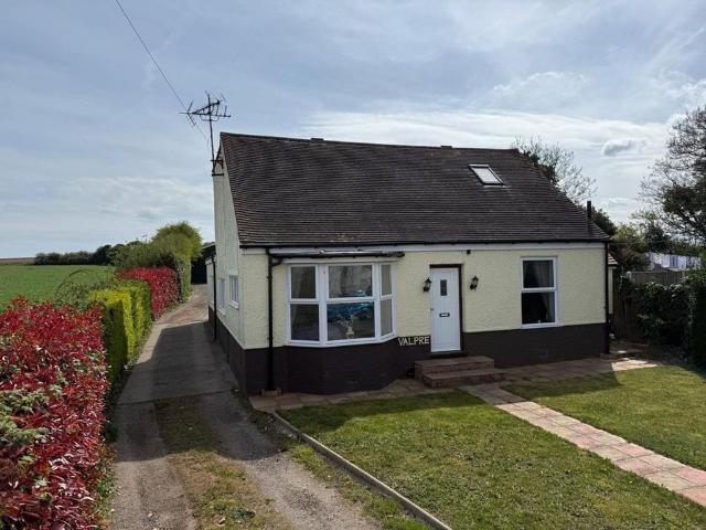 Bungalow for sale in Acol, Kent