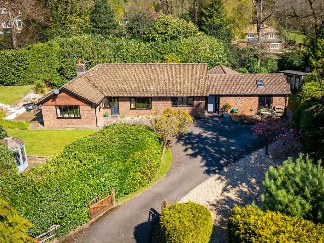 Bungalow for sale in Great Stoatley, Fole