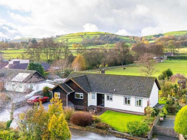 Bungalow for sale in Llanyre, Wales