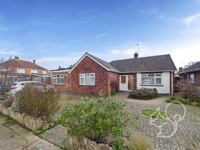 Bungalow for sale in Fordham Heath, Essex