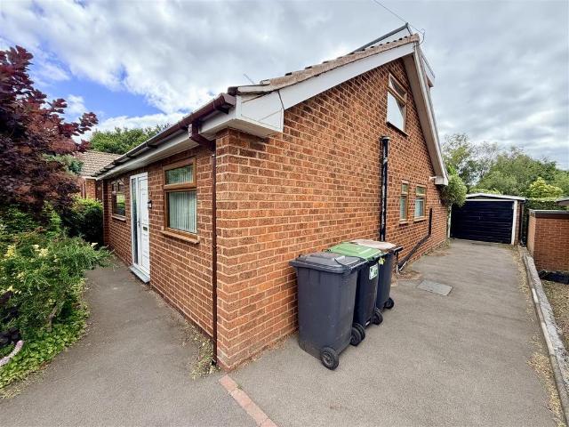 Bungalow for sale in Camp Hill, Warwickshire