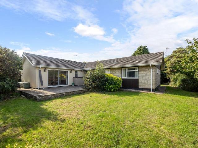Bungalow for sale in Claverham, Yatton