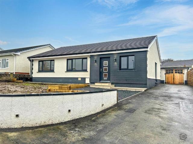 Bungalow for sale in Cwmffrwd, Wales
