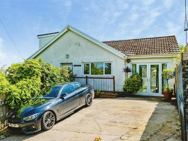 Bungalow for sale in Cwmrisca, Coytrahen