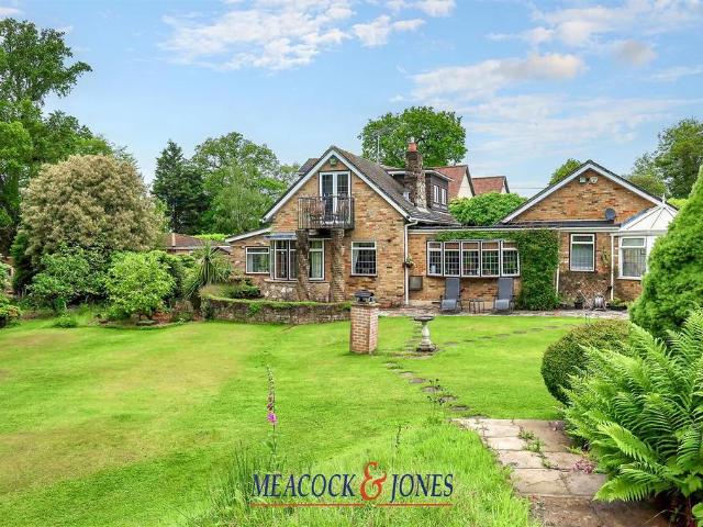 Bungalow for sale in Navestock Side, Brentwood