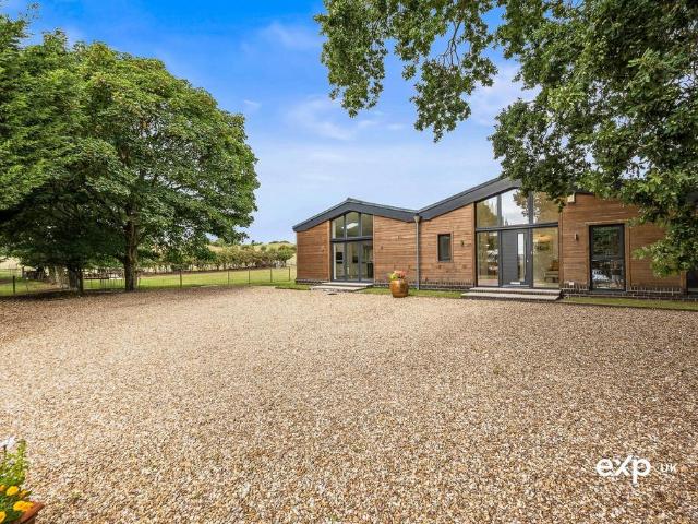 Bungalow for sale in Alverton, East Midlands