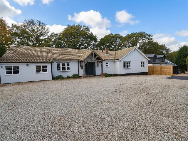 Bungalow for sale in Woodham Ferrers and Bicknacre, Chelmsford
