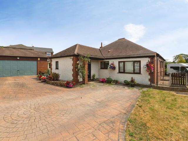 Bungalow for sale in West Yorkshire