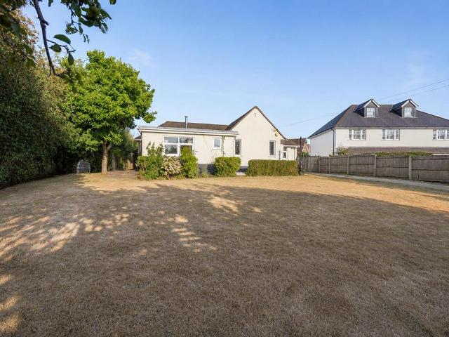 House for sale in Mornington Meadows, Bedwas