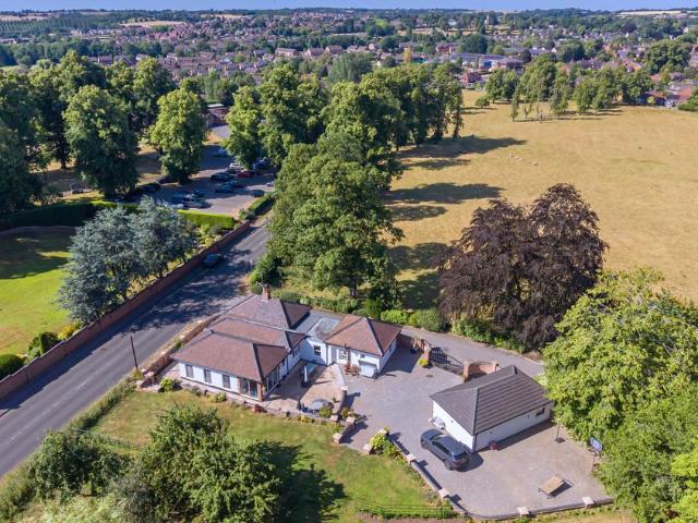 Bungalow for sale in Ashby-de-la-zouch, Leicestershire