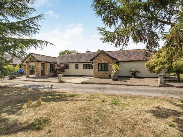 Bungalow for sale in Barway, Cambridgeshire