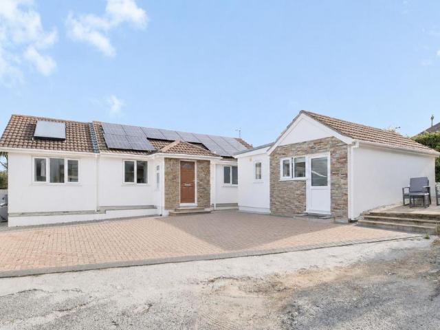 Bungalow for sale in Perranporth, Perranzabuloe