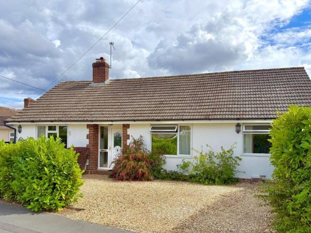 Bungalow for sale in Bolton Low Houses, Hampshire