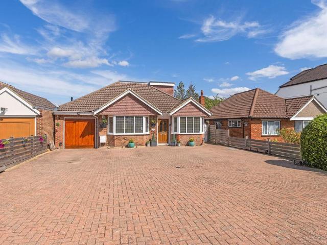Bungalow for sale in Shortlands, Greater London