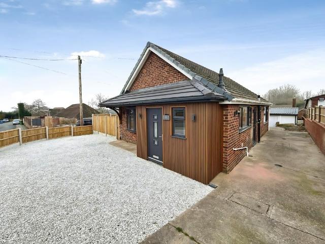 Bungalow for sale in Potters Corner, East Midlands