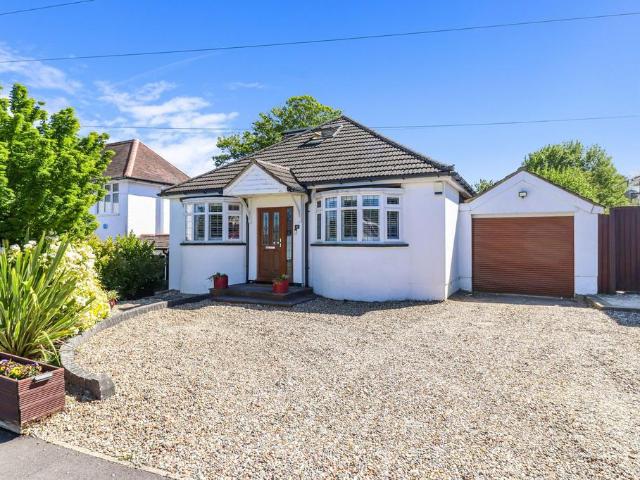 Bungalow for sale in Manor Estate, Pouchen End
