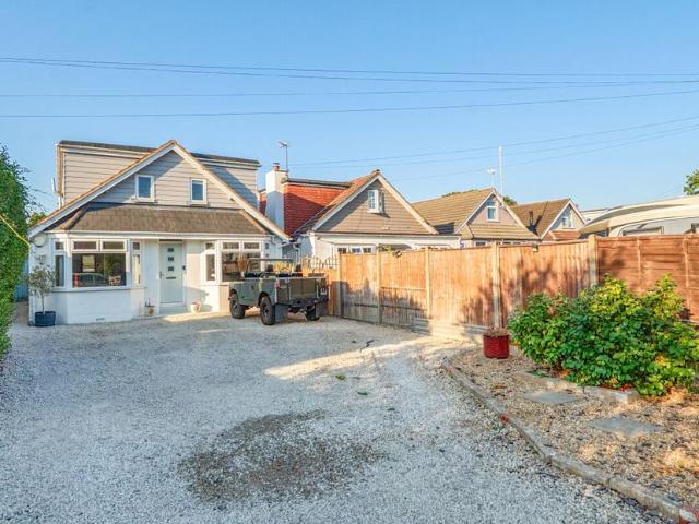 Bungalow for sale in Rose Green, Clapham